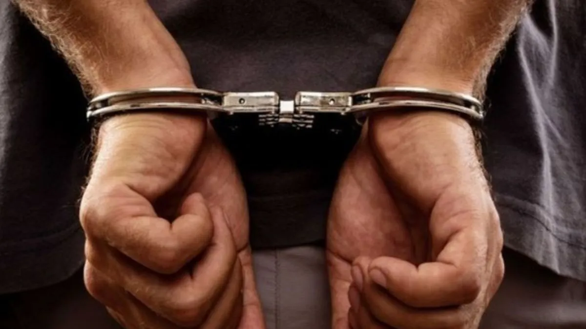 delhi-man-walks-into-seelampur-police-station-confesses-to-killing-wife