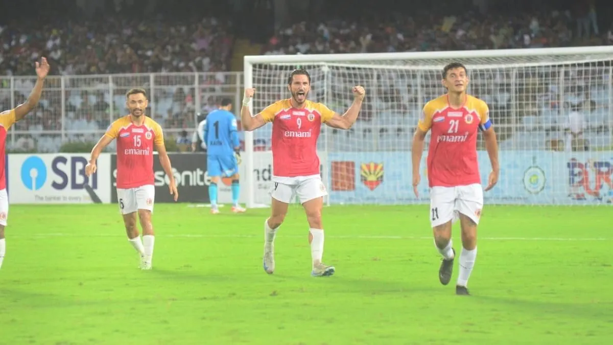 Mohun Bagan vs East Bengal, Durand Cup 2025 Quarter-Finals HIGHLIGHTS: MBSG 1-2 EBFC; Diamontakos Double Hands Red And Gold Brigae Win
