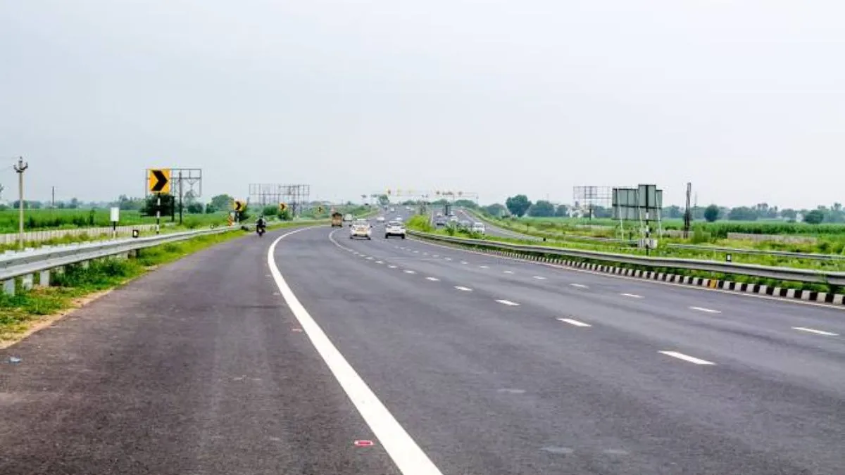 hyderabad-shops-shut-along-gymkhanatumkunta-highway-amid-road-widening-elevated-corridor-plans