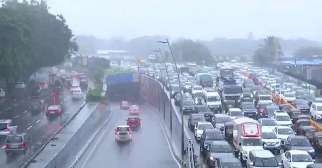 mumbai-rain-traffic-jam-on-western-express-highway-due-to-heavy-downpour-check-imd-forecast