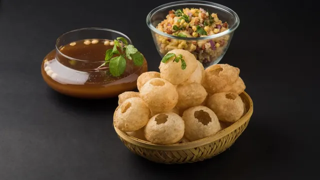 pani-puri-has-different-names-in-different-indian-states-know-them-all