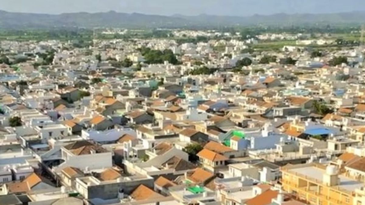 World richest village name.