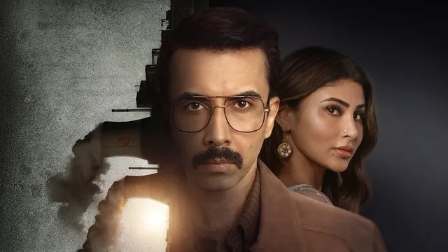 is-mouni-roy-naveen-kasturia-starrer-thriller-web-series-salakaar-season-2-in-the-making-director-faruk-kabir-reveals