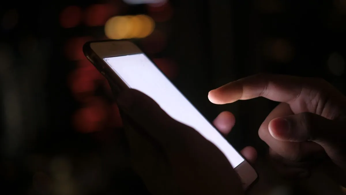 bengaluru-man-alleges-police-scrolled-through-girlfriends-private-photos-during-drug-check-in-indiranagar