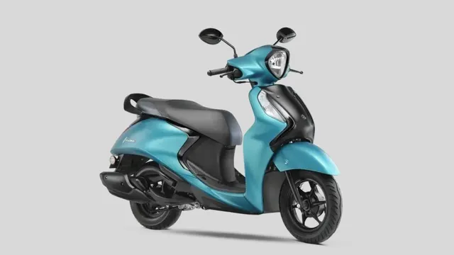 yamaha-fascino-125-hybrid-vs-suzuki-access-125-comparison-price-mileage-top-speed-and-features