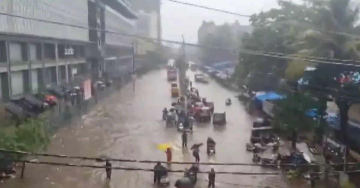 mumbai-rains-heavy-showers-lash-city-traffic-police-issues-advisory-amid-waterlogging-check-affected-routes