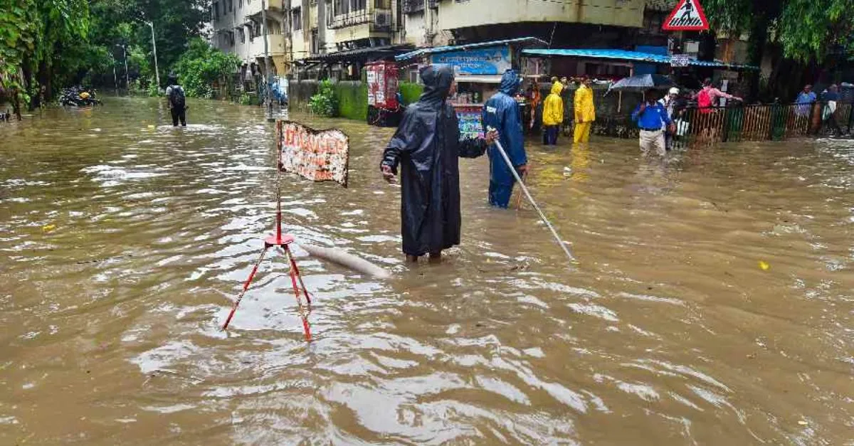 thane-rains-20-die-as-district-logs-1800-mm-rainfall-over-4-months-check-latest-imd-alert
