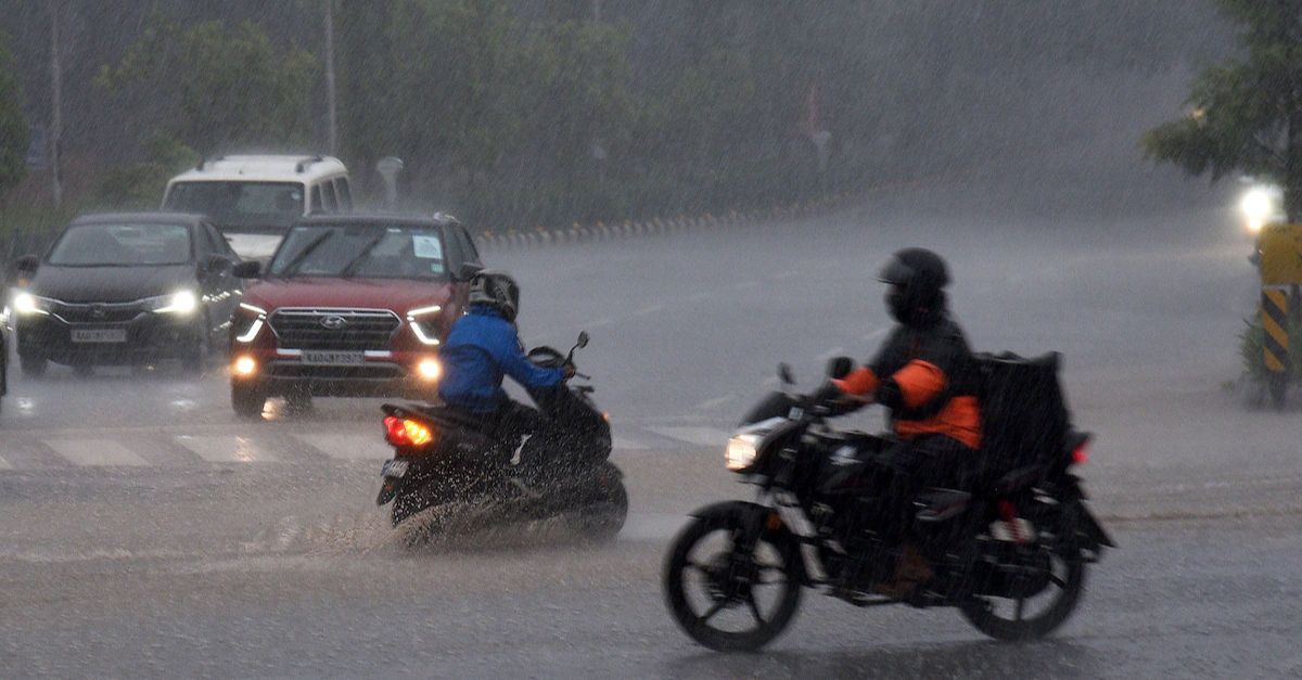 bengaluru-weather-heavy-rain-thunderstorms-likely-in-karnataka-imd-issues-red-alert-check-forecast