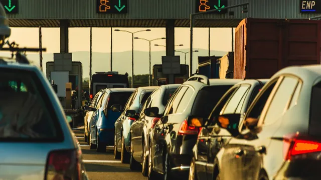 no-toll-on-broken-highways-supreme-court-lashes-out-at-nhai-after-kerala-hc-verdict