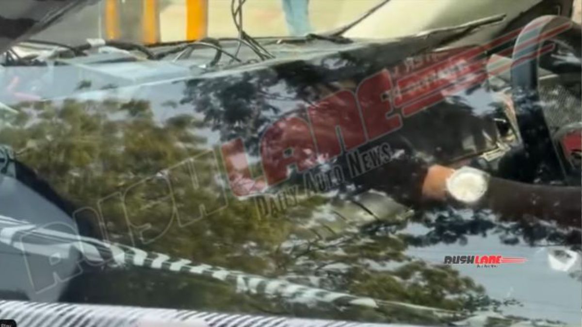 MahindraXUV700FaceliftInteriorSpied