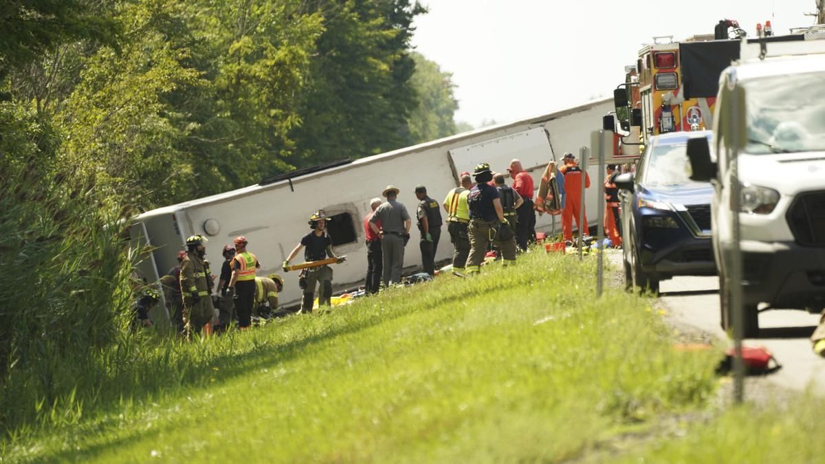 new-york-highway-horror-indians-returning-from-niagara-falls-killed-in-bus-crash-near-buffalo-5-dead-dozens-injured