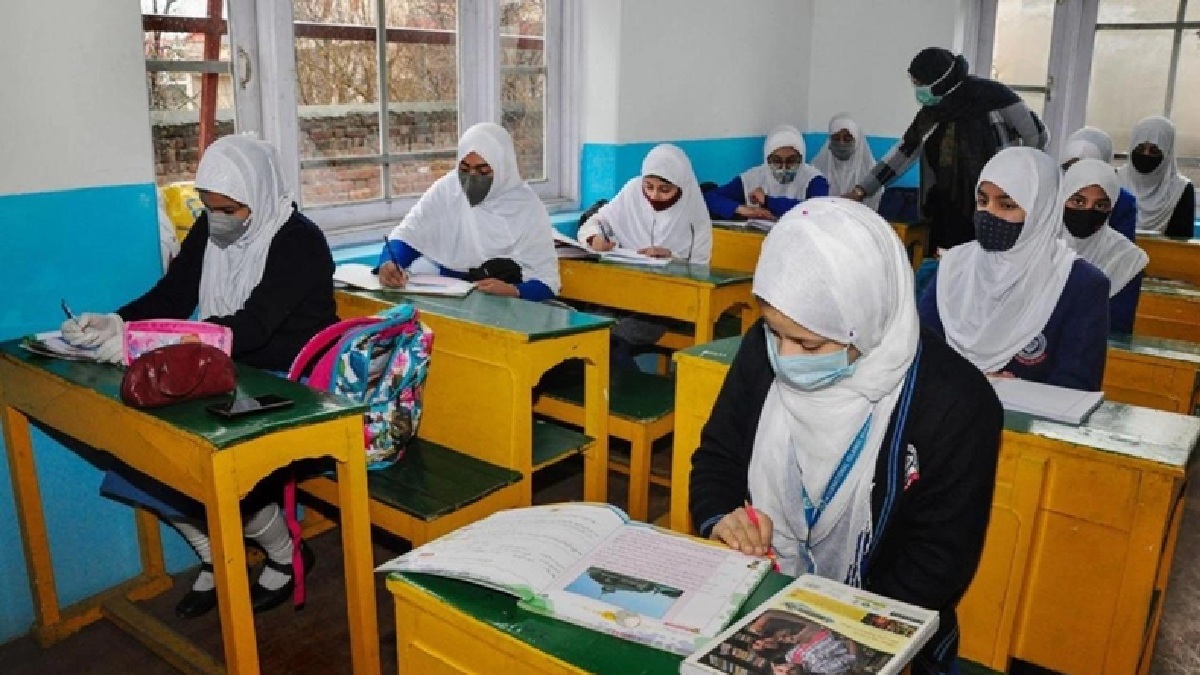 jammu-and-kashmir-govts-decision-to-takeover-215-schools-of-jamaateislami-creates-stir-why-has-oppn-called-it-shameless-move