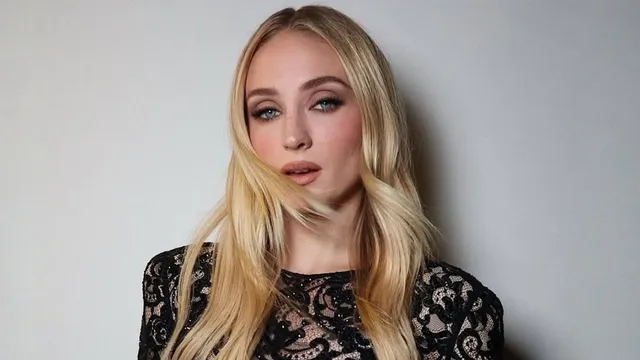 sophie-turner-confesses-wild-bedroom-preferences-i-think-im