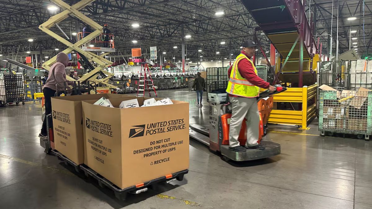 why-package-deliveries-to-us-are-being-halted-by-multiple-postal-services