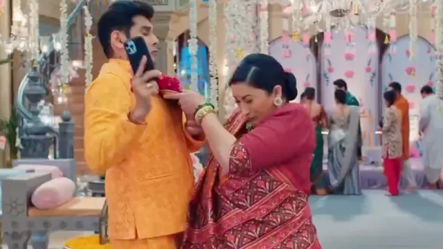 kyunki-saas-bhi-kabhi-bahu-thi-2-smriti-irani-amar-upadhyay-bring-back-nostalgia-with-iconic-tulsi-mihir-scene-after-25-years-video