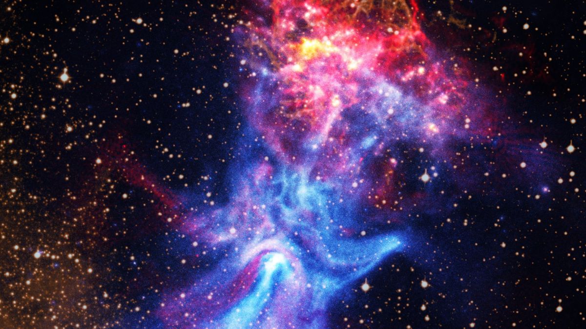human-hand-in-cosmos-nasas-new-image-reveals-expanding-supernova-remnant