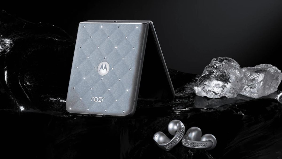 motorola-razr-60-and-moto-buds-loop-swarovski-edition-launching-in-india-on-september-1