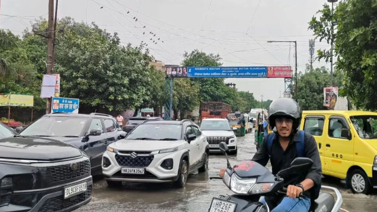 gurugram-rains-heavy-downpour-causes-traffic-congestion-on-delhi-jaipur-highway-other-routes-check-imd-forecast