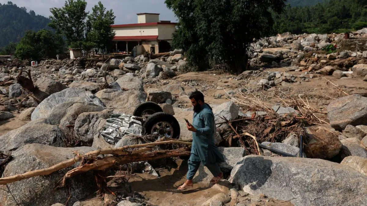 india-first-major-contact-with-pakistan-after-pahalgam-terror-attack-issues-tawi-flood-alert-despite-indus-waters-dispute