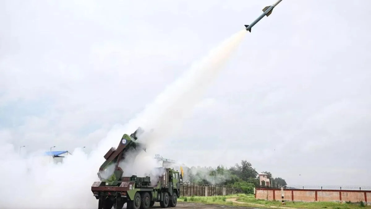 india-high-power-dew-laser-weapon-system-iadws-how-china-military-expert-reacts-to-elite-defence-club-entry