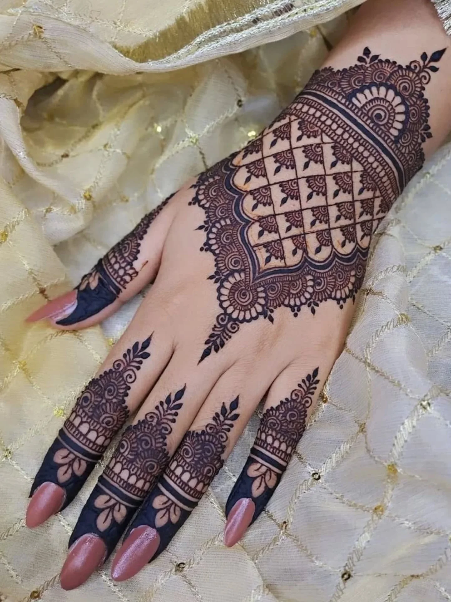 Arabic Mehndi Design
