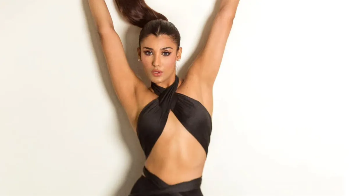 meet-bigg-boss-19-contestant-nehal-chudasama-who-broke-down-over-chicken-heres-all-about-her-journey