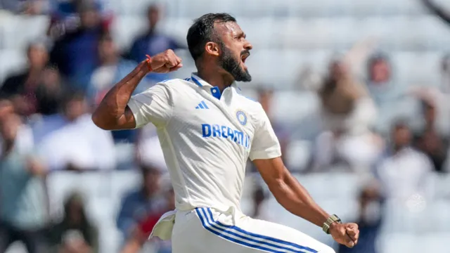 anderson-tendulkar-trophy-akash-deep-was-told-you-cant-get-me-out-by-ben-duckett-during-oval-test-indian-pacer-reveals-details