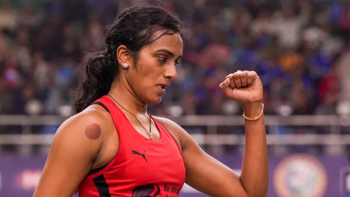 pv-sindhu-in-quarterfinals-of-bwf-world-championships-wang-zhi-yi-dhruv-kapila-and-tanisha-crasto