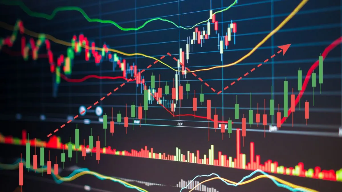 sensex-tumbles-600-points-nifty-at-2455470-amid-trump-tariffs-stir-it-banksleadselloff