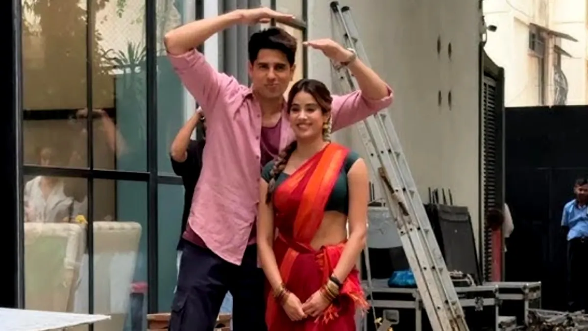 param-sundari-first-review-sidharth-malhotra-janhvi-kapoor-chemistry-is-1510-in-best-rom-com-movie