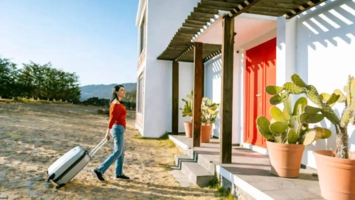 why-are-shortterm-stays-booming-in-noida-despite-security-risks-check-here