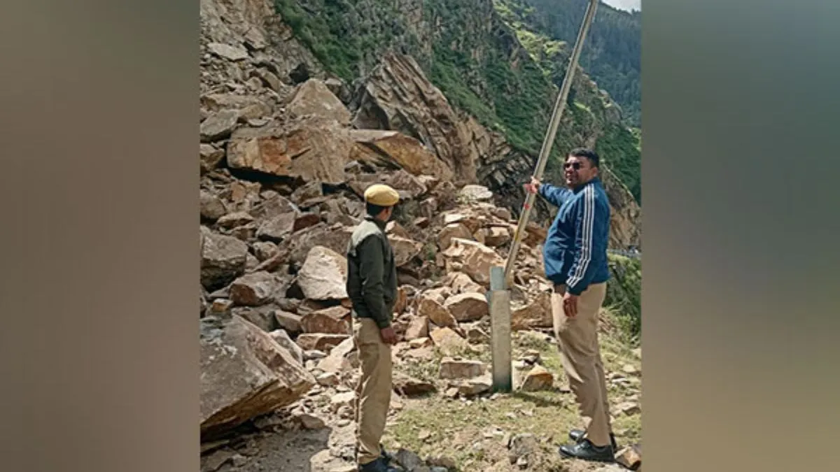chamoli-police-traffic-advisory-today-blockage-on-joshimath-malari-road-route-expected-to-open-by-evening