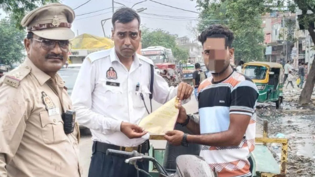 noida-traffic-police-issues-over-7000-challans-in-massive-citywide-campaign