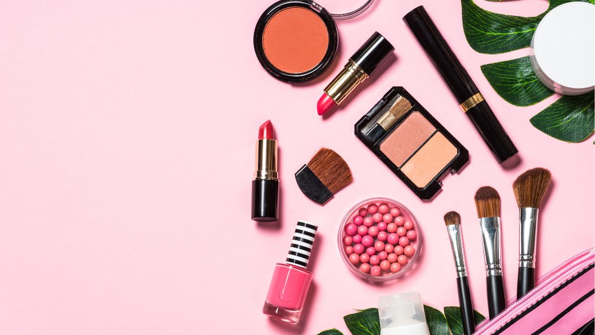 hacks to fix dried makeup products