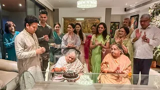 Arjun Tendulkar, Fiancee Saaniya Chandhok Appear On Camera For This Special Occasion | Pics