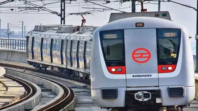 delhi-metro-news-operations-hit-on-yellow-line-amid-technical-failure-thousands-of-passengers-stranded-check-affected-stations