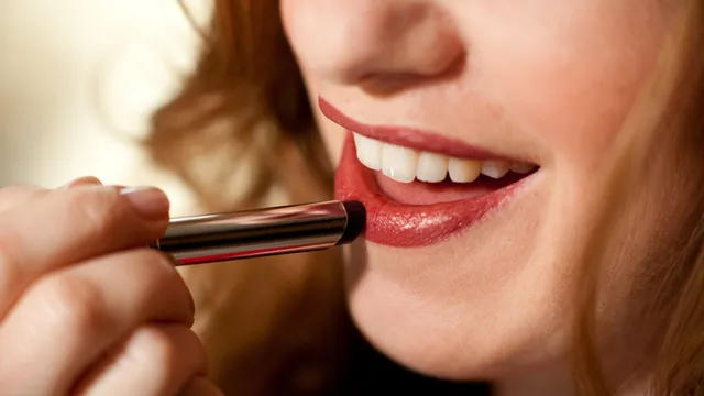 tips-and-tricks-to-make-your-lipstick-last-longer-and-smudge-proof