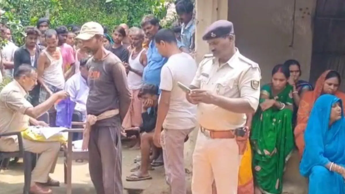 darbhanga-crime-man-allegedly-kills-pregnant-wife-with-pickaxe-after-dispute-in-sadar-area