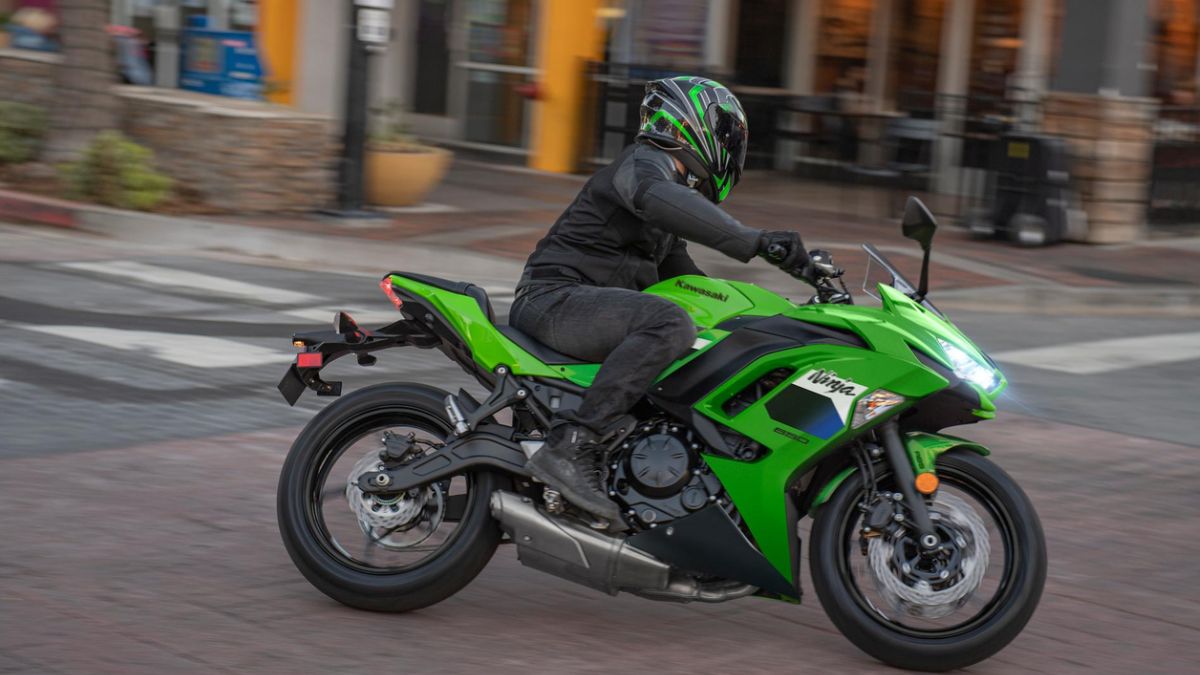 2026KawasakiNinja650 (3)