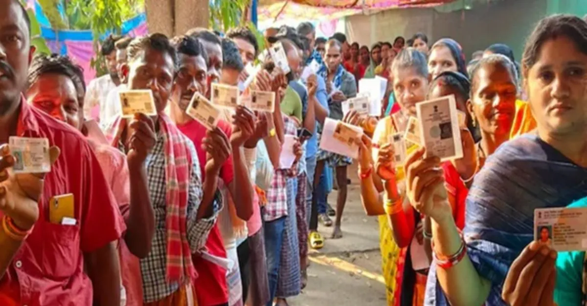 ec-plans-fresh-voter-cards-for-all-724-crore-bihar-electors-after-sir-final-list-by-september-30