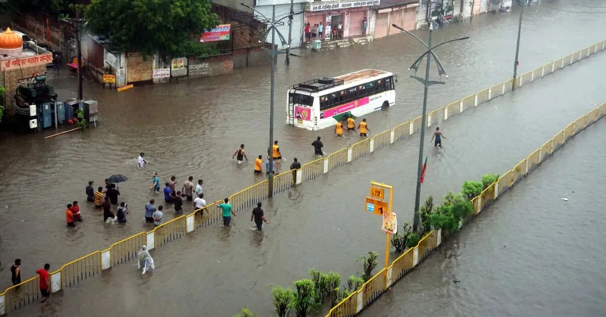 Rajasthan Weather: Heavy Rain Alert In 37 Districts; Jaipur Flooded As Waterlogging Halts Traffic, Drainage Systems Collapse