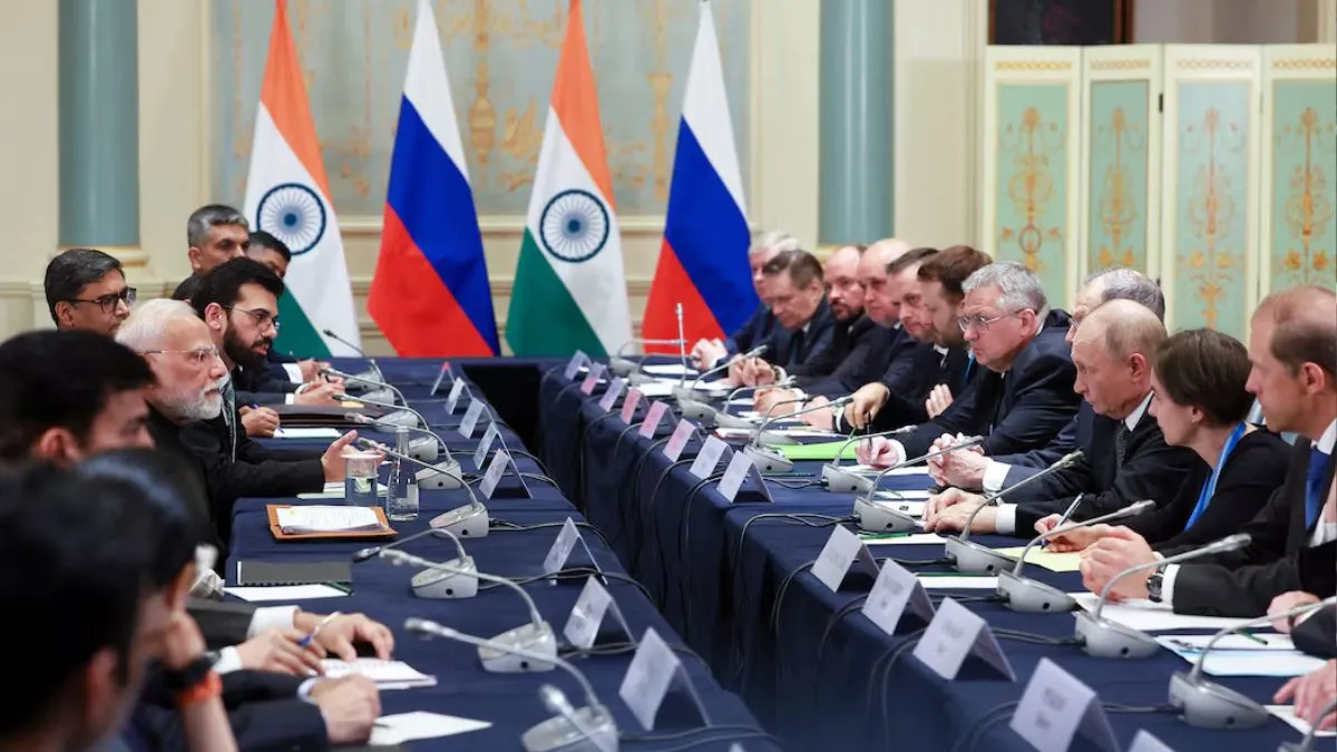 putin-greeting-to-pm-modi-during-sco-bilateral-wins-hearts-online-watch-priya-dost-mahamahim-pradhanmantri