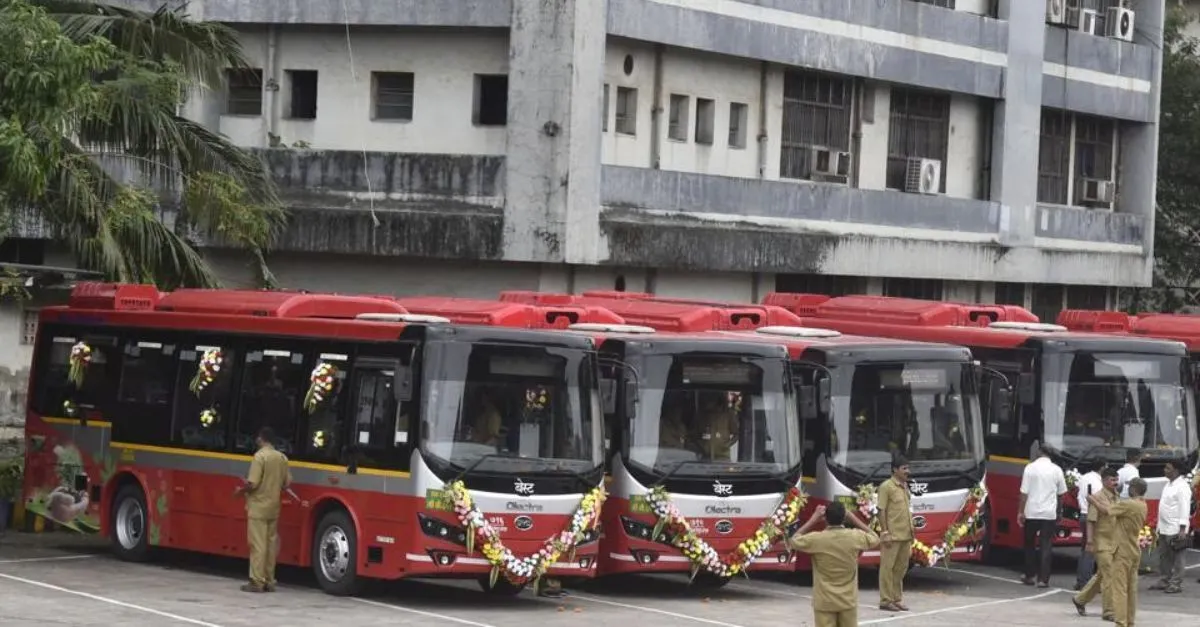 best-resumes-bus-services-from-csmt-after-4day-suspension-amid-maratha-stir