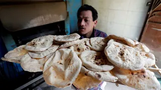 Pakistan Faces 'Roti, Kapda, Makaan' Crisis, Sparks Inflation Nightmare As Flour Prices Cross Rs 135 Per kg