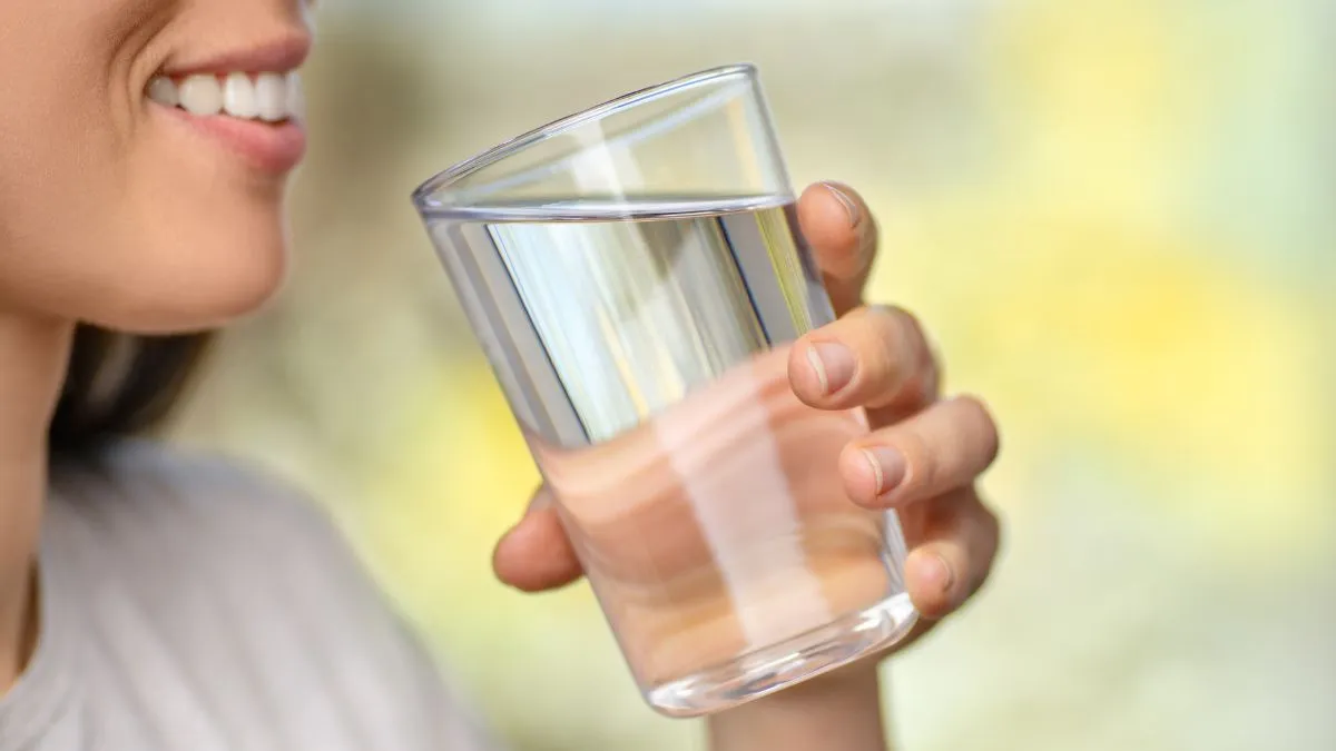 do-you-really-need-8-glasses-of-water-daily-doctor-debunks-myths