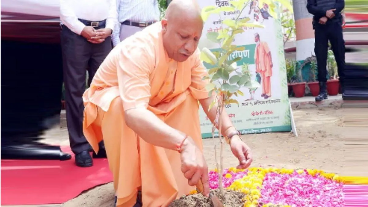 after-planting-record-37-crore-trees-up-govt-to-launch-ek-ped-guru-ke-naam-on-teachers-day