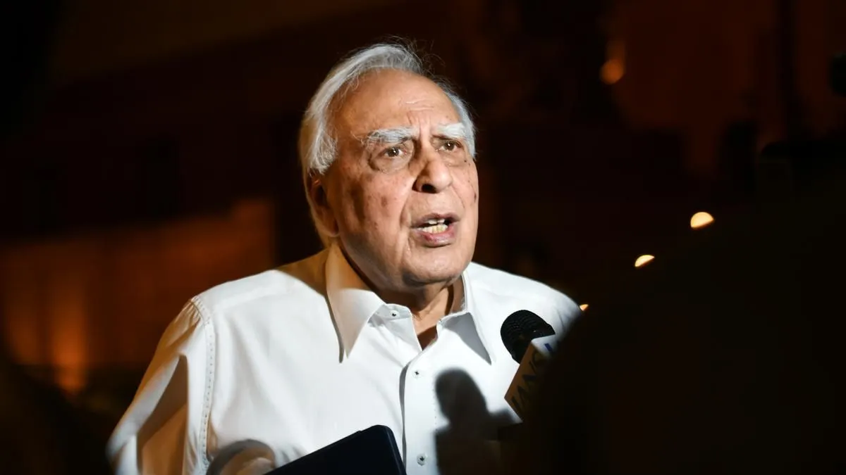 will-move-sc-kapil-sibal-criticizes-delhi-hc-after-umar-khalids-bail-rejection-calls-it-injustice