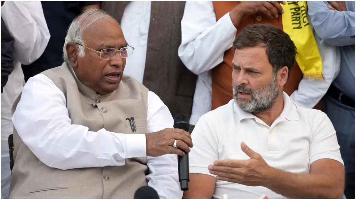 congress-apologises-for-bidis-and-bihar-start-with-b-post-on-gst-remakrs-after-backlash