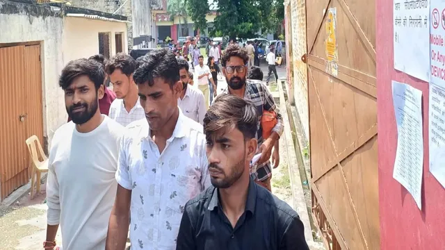 pet-exam-2025-1000-cctv-cameras-heavy-police-force-deployed-for-95000-candidates-in-meerut