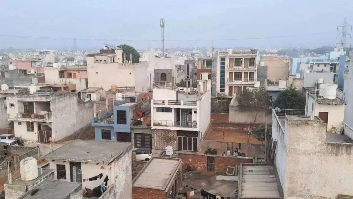 delhi-ropes-in-mcd-to-speed-up-development-in-unauthorised-colonies